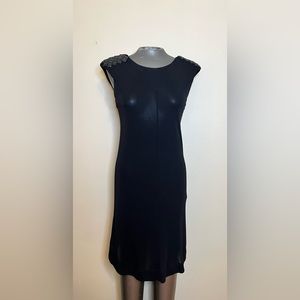 Elizabeth and James Black size small dress cool shoulders